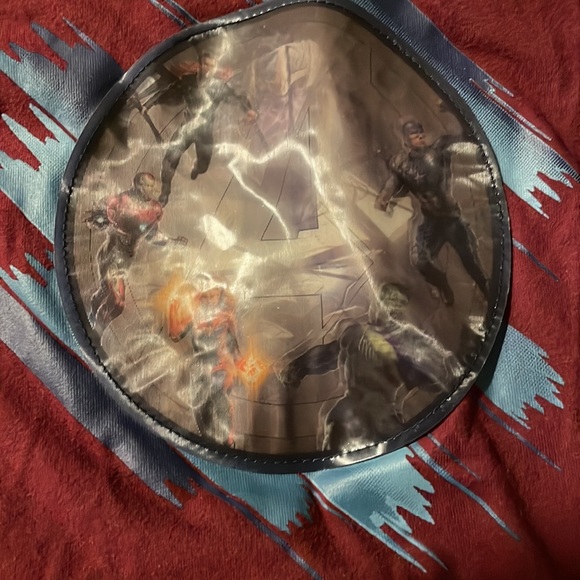 Avengers Long sleeve - Picture 2 of 3